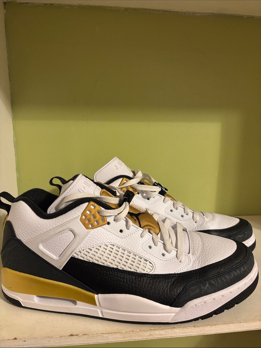 Authentic Nike Air Jordan Spzike Low White, Black & Gold Sneakers.Size 14